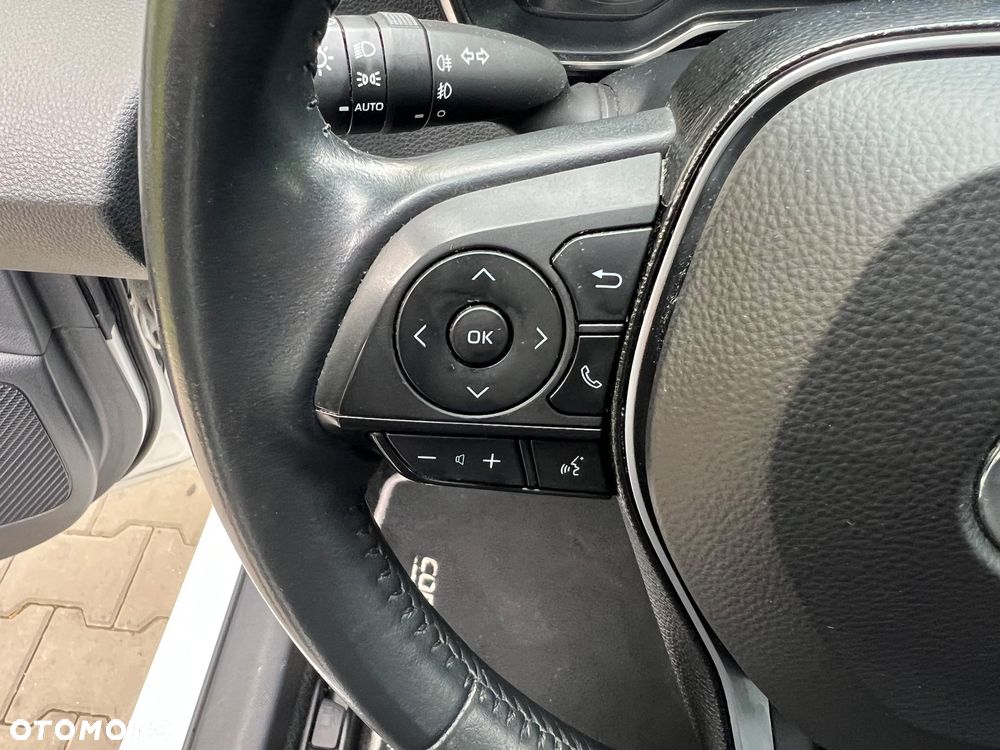 Toyota Corolla 1.8 Hybrid Comfort - 14
