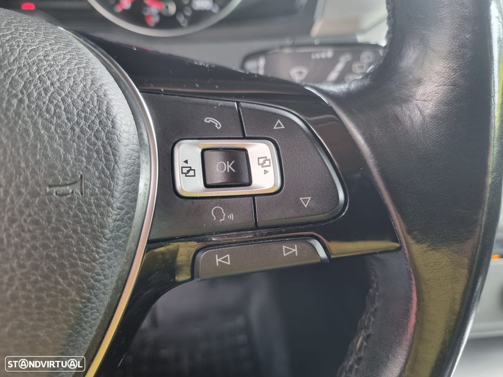 VW Passat Variant 1.6 TDI BlueMotion - 29