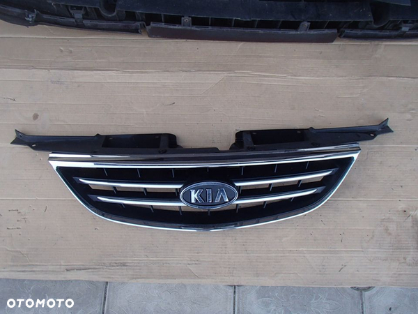 KIA CARENS II 02-06 GRILL ATRAPA CHŁODNICY