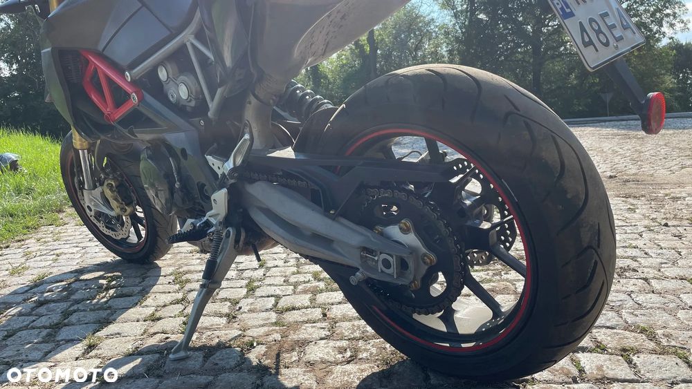 Aprilia Dorsoduro - 8