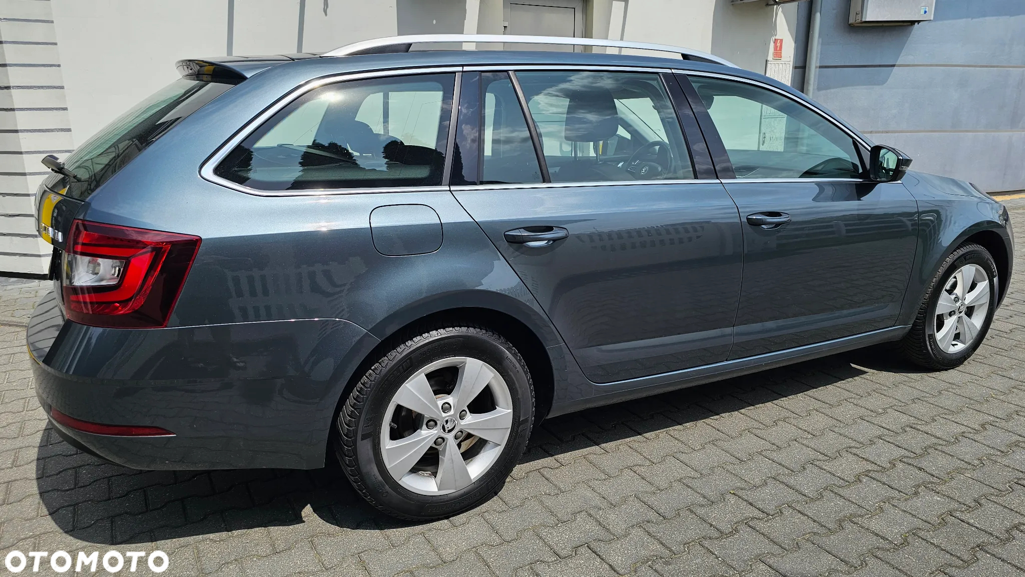 Skoda Octavia 1.6 TDI Ambition DSG - 15