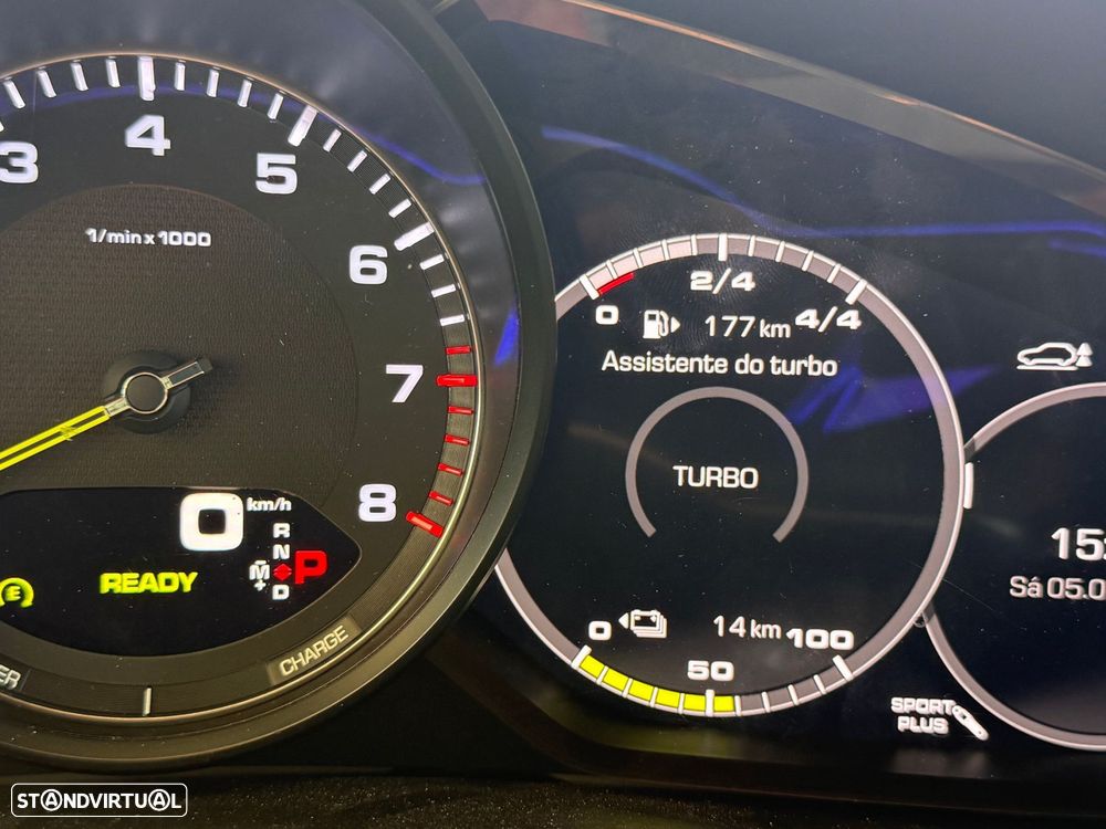 Porsche Cayenne E-Hybrid Tiptronic S Platinum Edition - 32