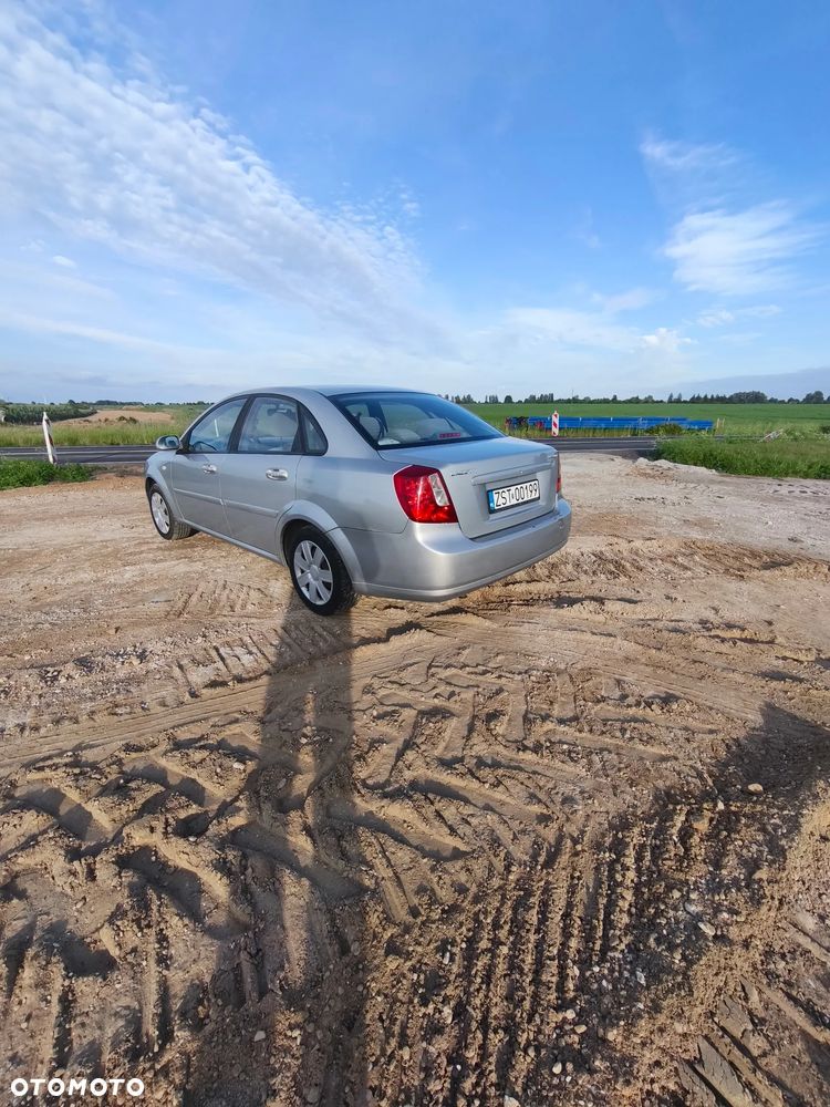 Chevrolet Lacetti 1.4 SE / Star - 8