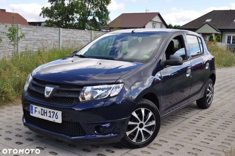 Dacia Sandero 1.2 16V 75 Celebration - 1
