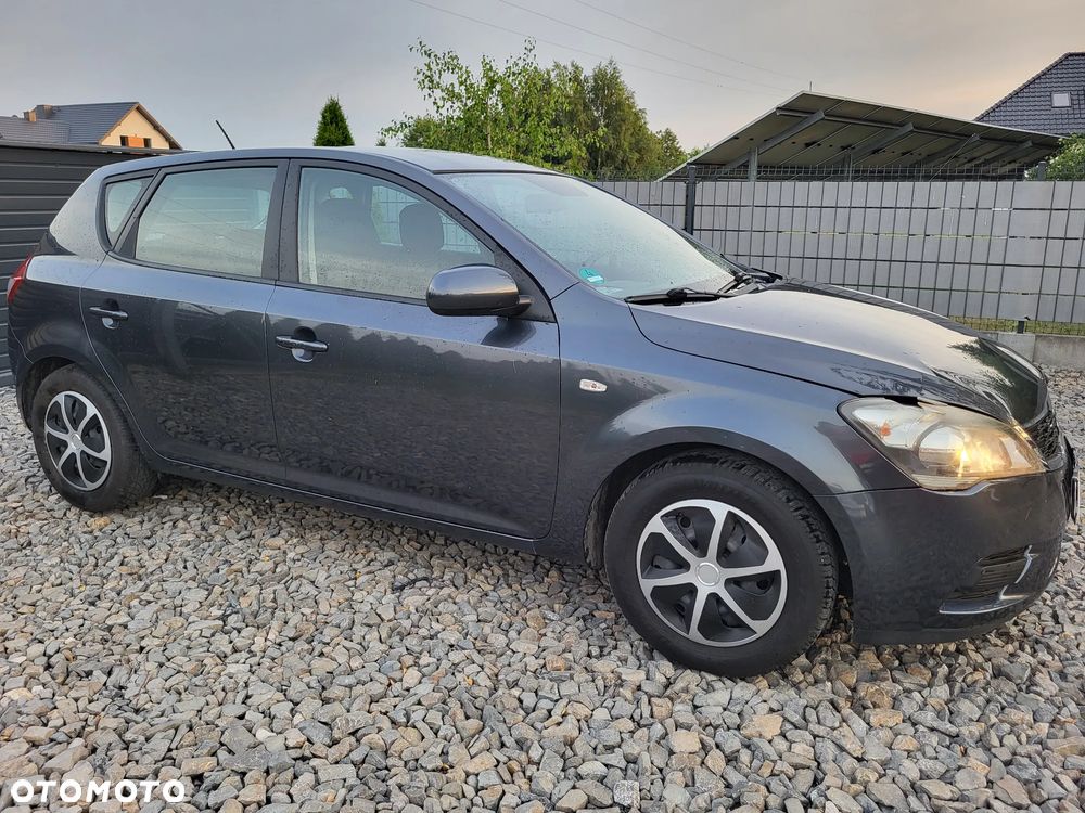 Kia Ceed 1.4 Comfort + - 7