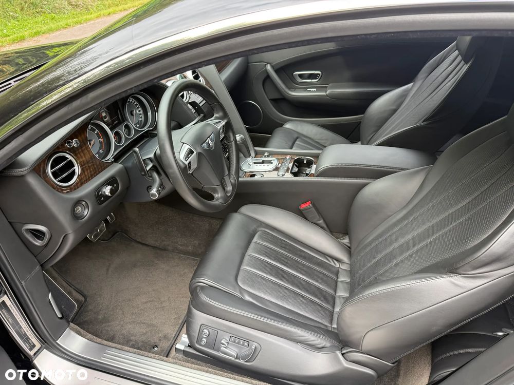 Bentley Continental GT - 20