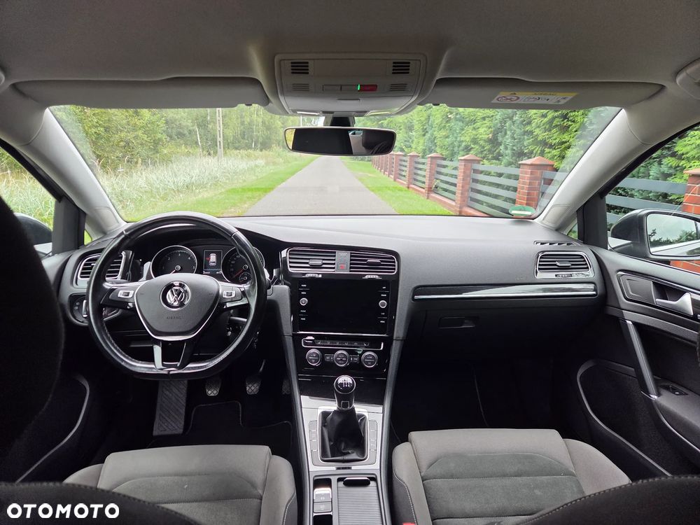 Volkswagen Golf 2.0 TDI SCR Highline - 14