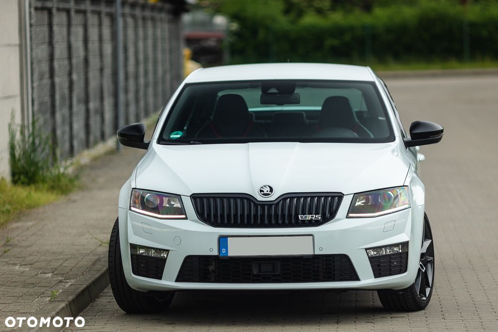 Skoda Octavia 2.0 TDI DSG RS - 7