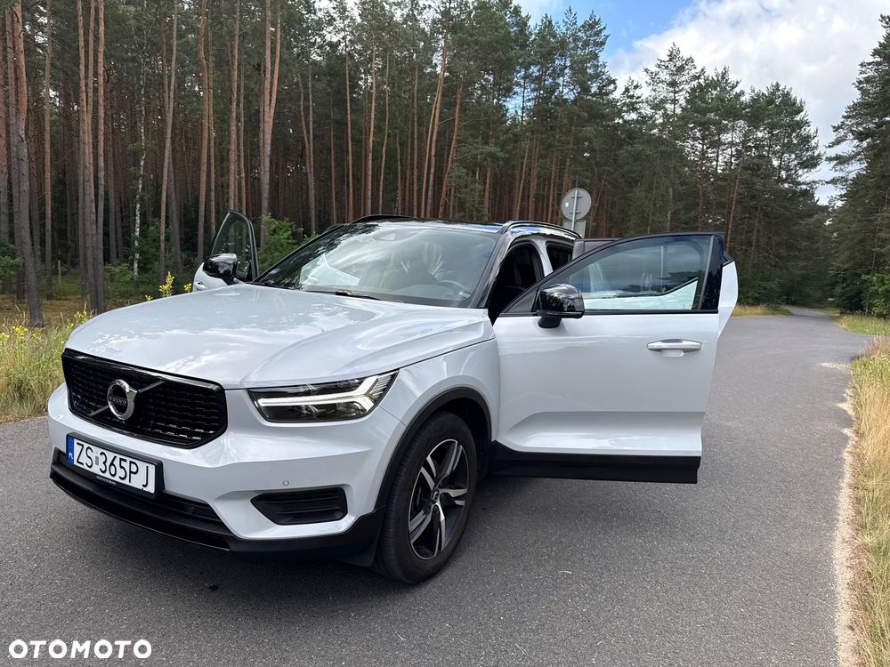 Volvo XC 40 T3 R-Design - 4