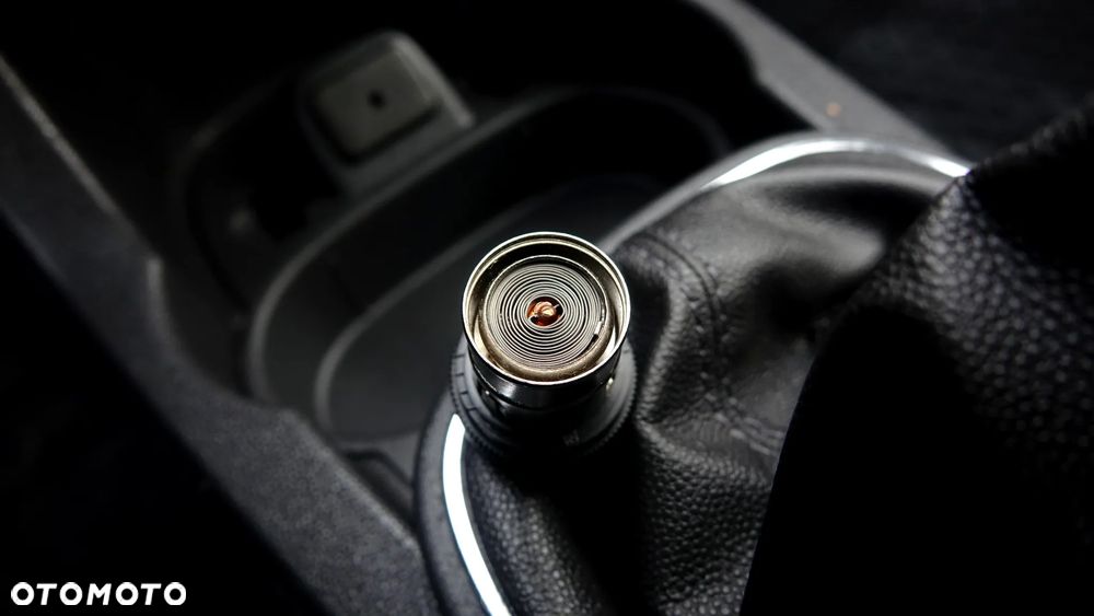 Opel Corsa 1.2 16V Innovation 110 Jahre - 18