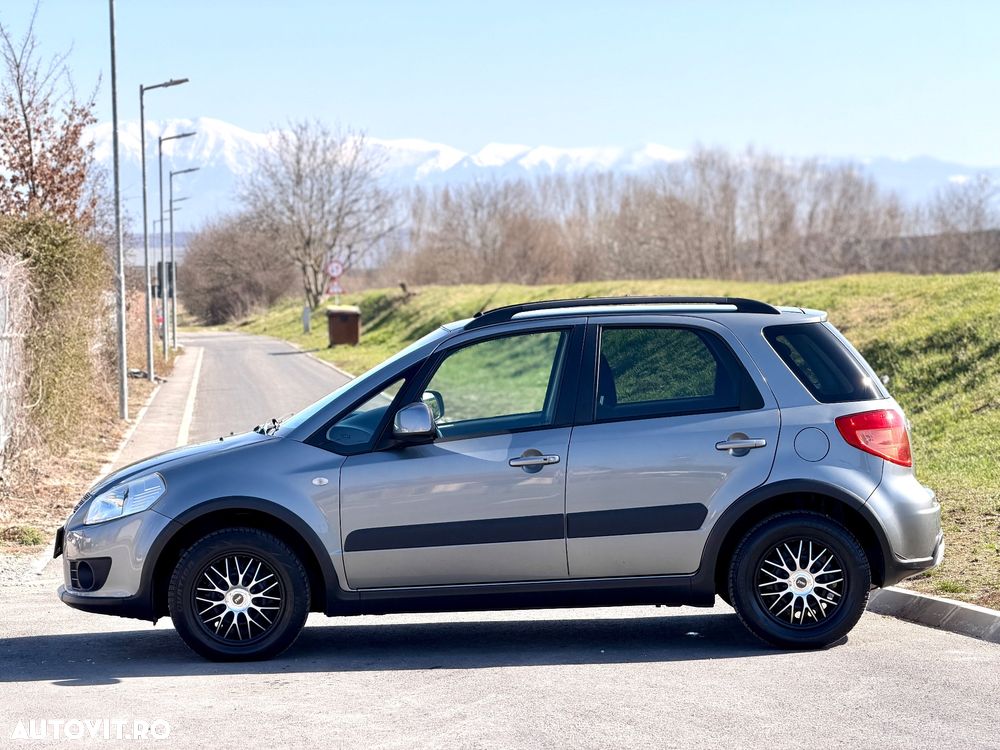 Suzuki SX4 1.6 VVT Streetline 4x2 Club - 2