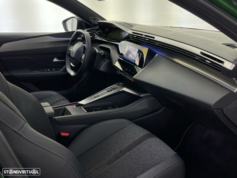 Peugeot 308 1.5 BlueHDi GT EAT8 - 29