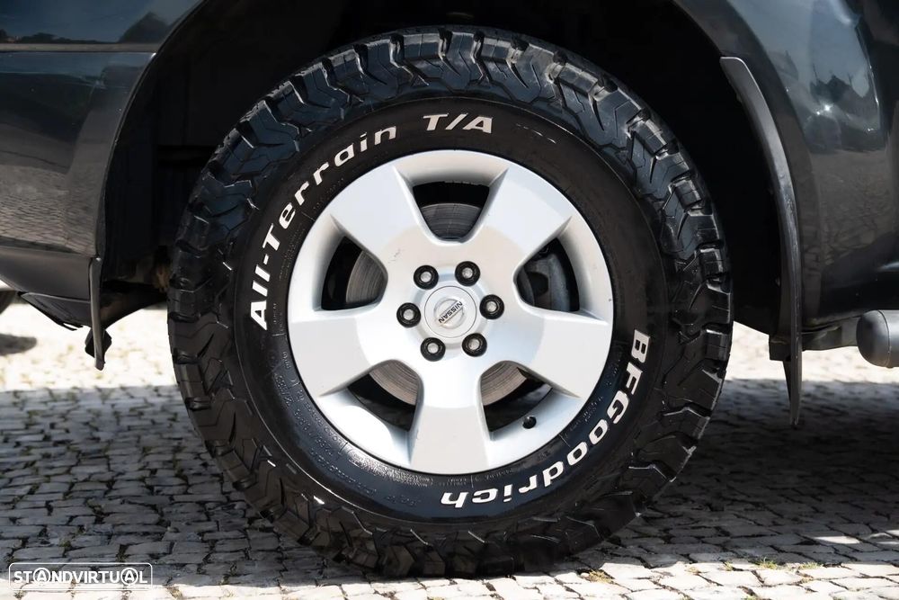 Nissan Navara 2.5 dCi CD Pilot Hi-Tech - 9