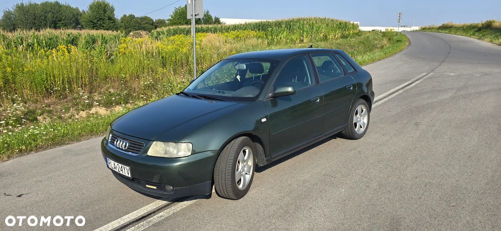 Audi A3 Sportback - 1