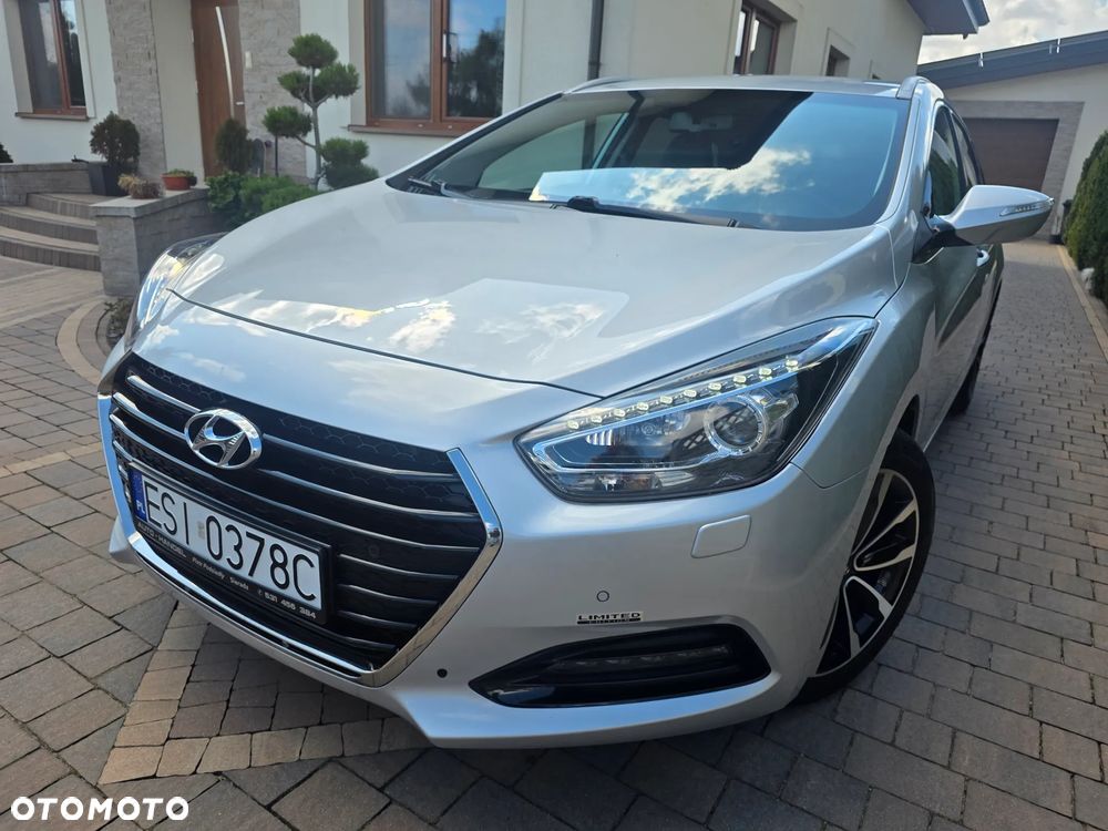 Hyundai i40 Kombi 1.7 CRDi DCT Premium - 2