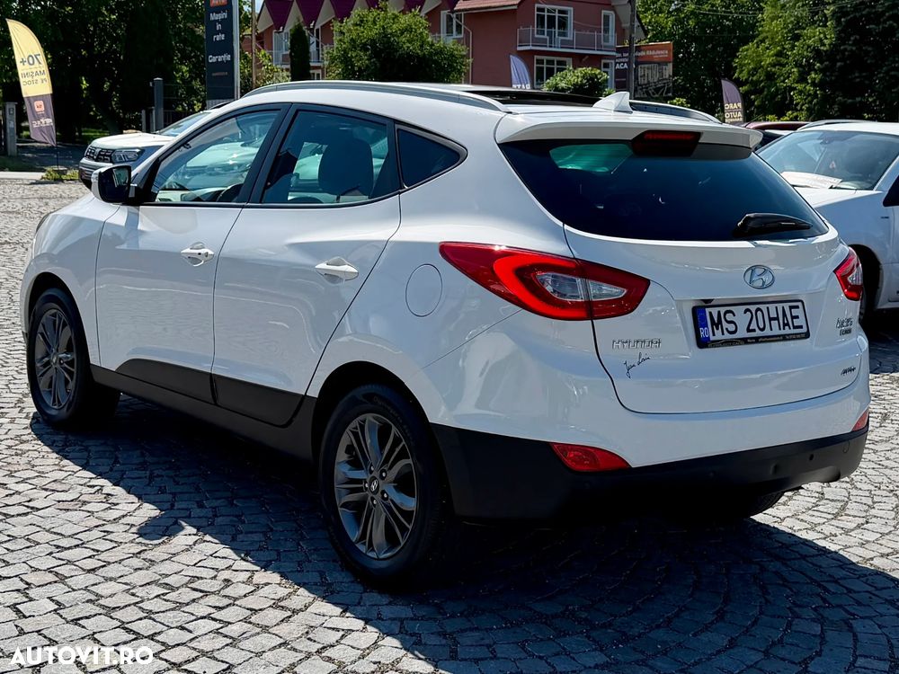 Hyundai ix35 2.0 CRDI High 4WD GLS Premium - 4