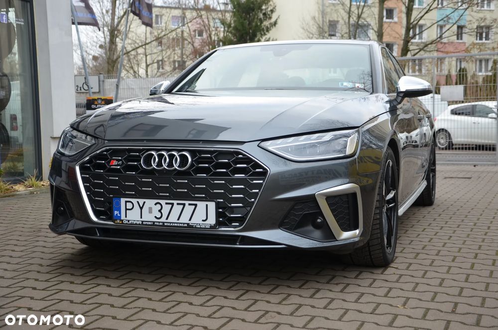 Audi S4 Limousine - 1