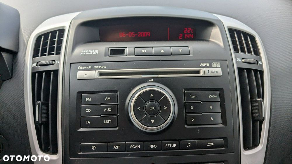 Kia Ceed - 25