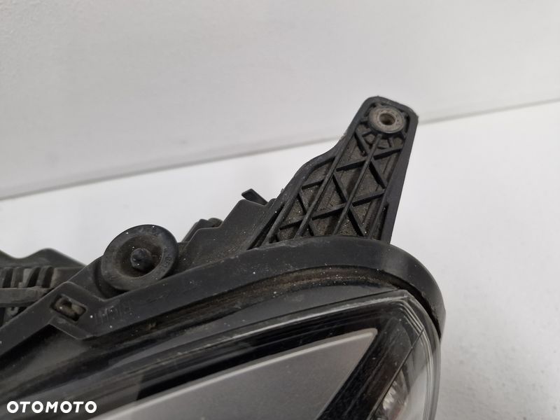 volvo v40 ii 2 lampa lewy przód przednia lewa zwykła reflektor europa 31420003 - 3