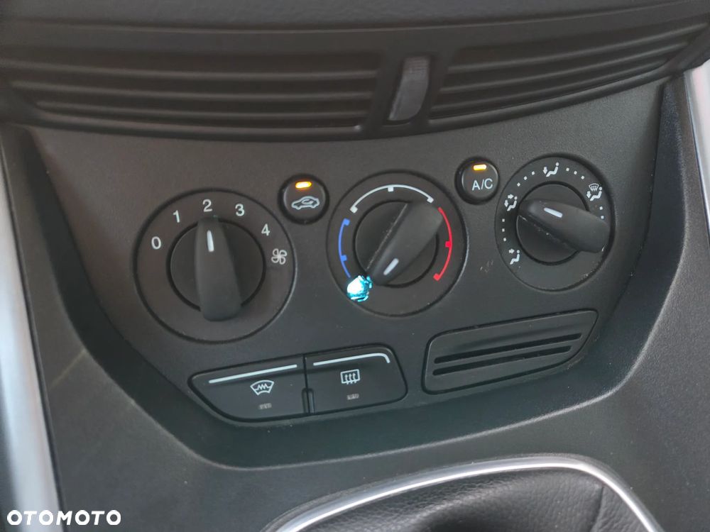 Ford Grand C-MAX 1.6 Titanium - 26