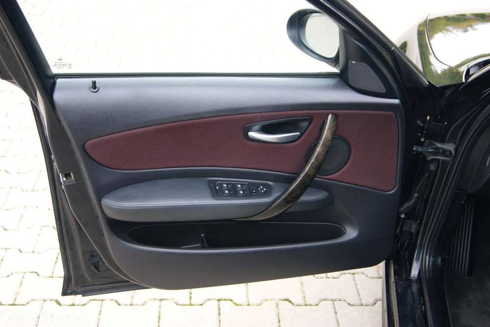 BMW Seria 1 120d - 22
