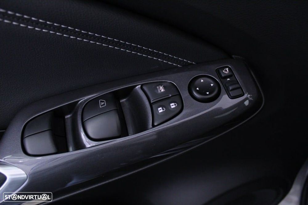 Nissan Juke 1.0 DIG-T N-Connecta DCT - 20