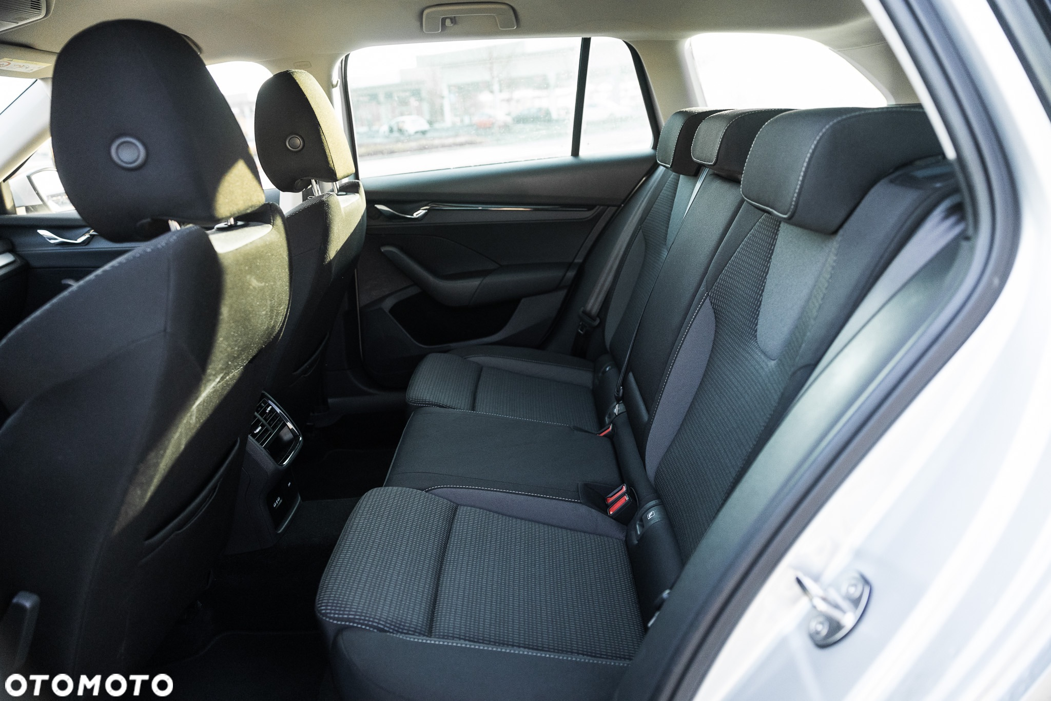 Skoda Octavia 2.0 TDI DSG Clever - 17