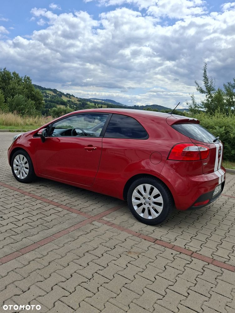 Kia Rio - 2
