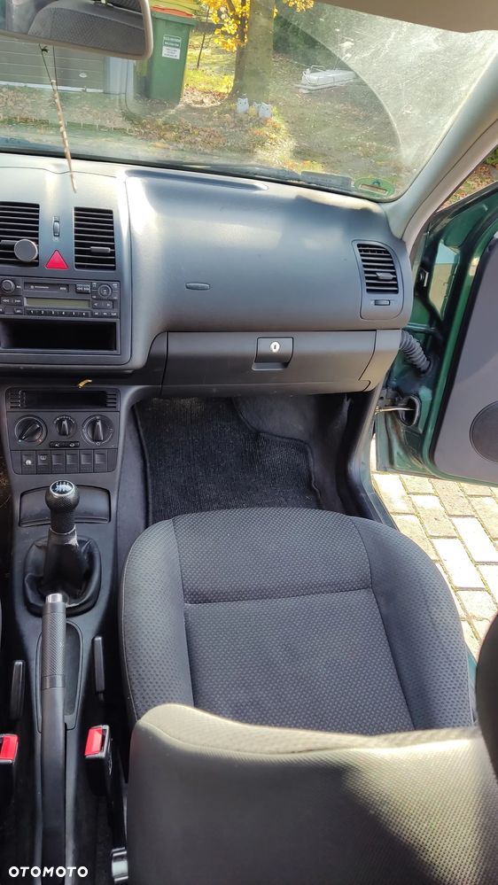 Volkswagen Polo - 18