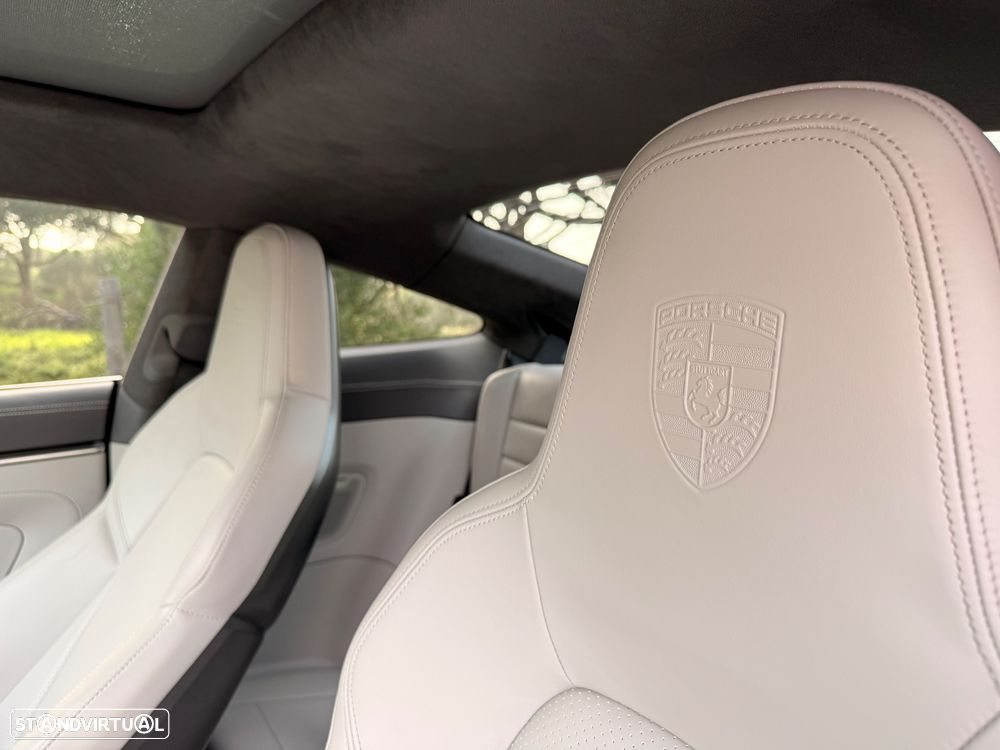 Porsche 911 (992) Turbo S PDK - 15