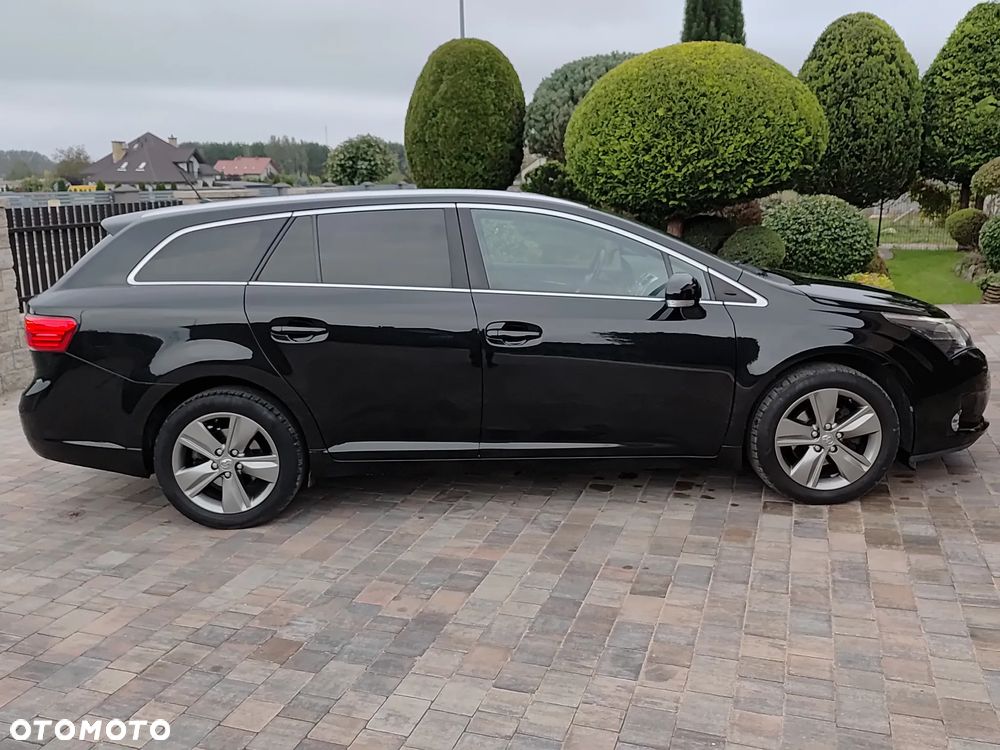 Toyota Avensis 1.8 Premium - 5