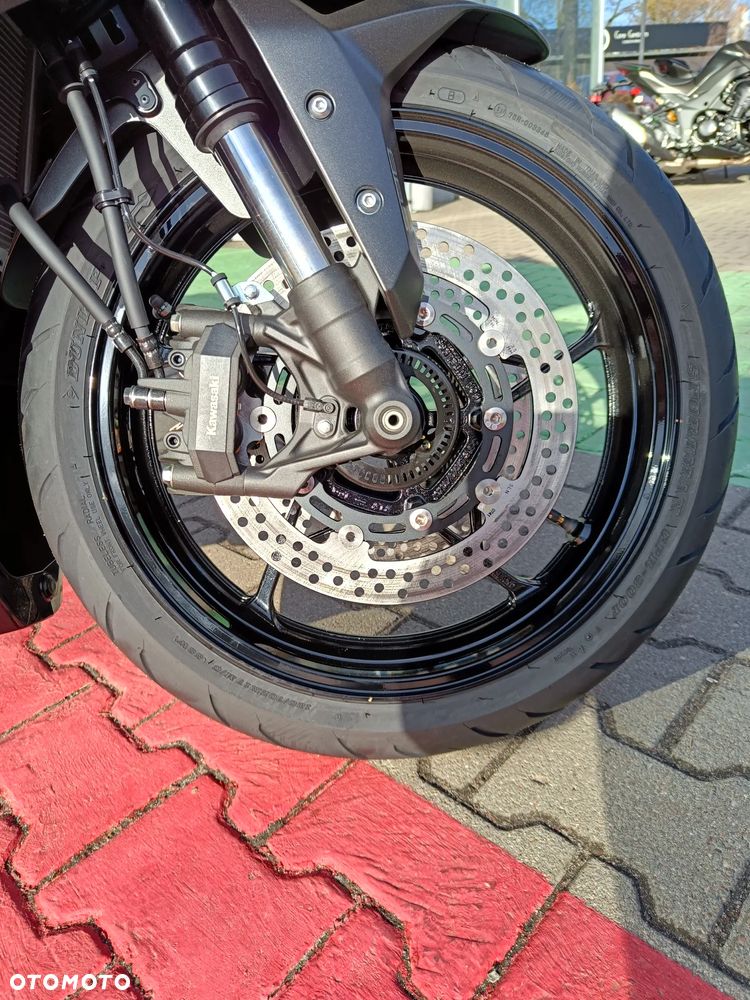 Kawasaki ZX - 24