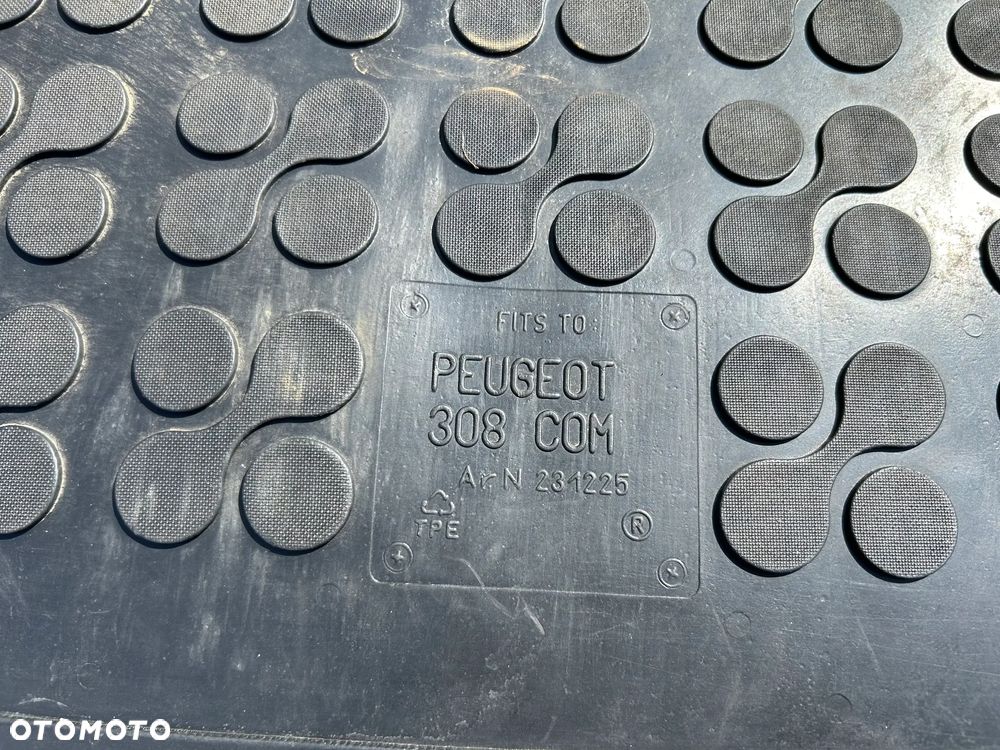 WYKŁADZINA MATA GUMOWA BAGAZNIKA PEUGEOT 308 - 3