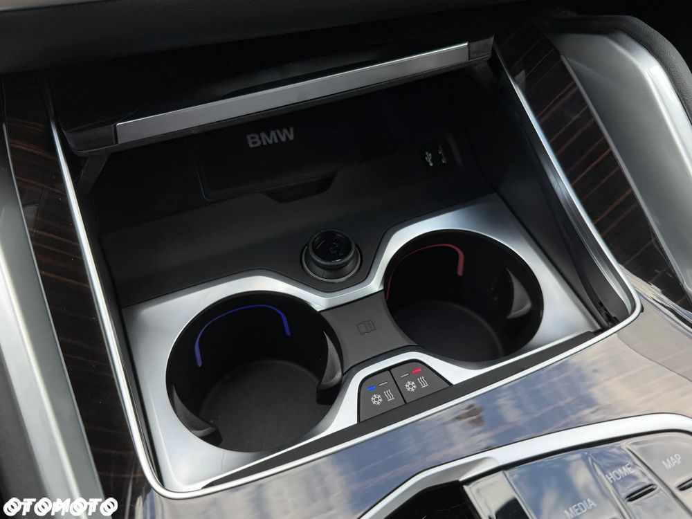 BMW X6 xDrive30d - 27