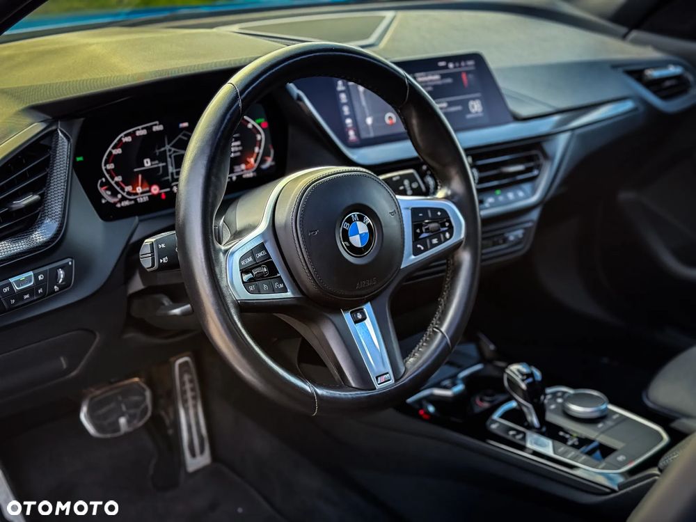 BMW Seria 1 118i M Sport - 13