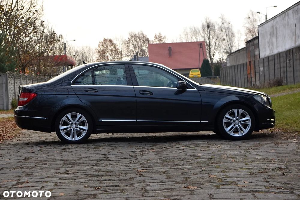 Mercedes-Benz Klasa C 180 Kompressor BlueEFFICIENCY Avantgarde - 8