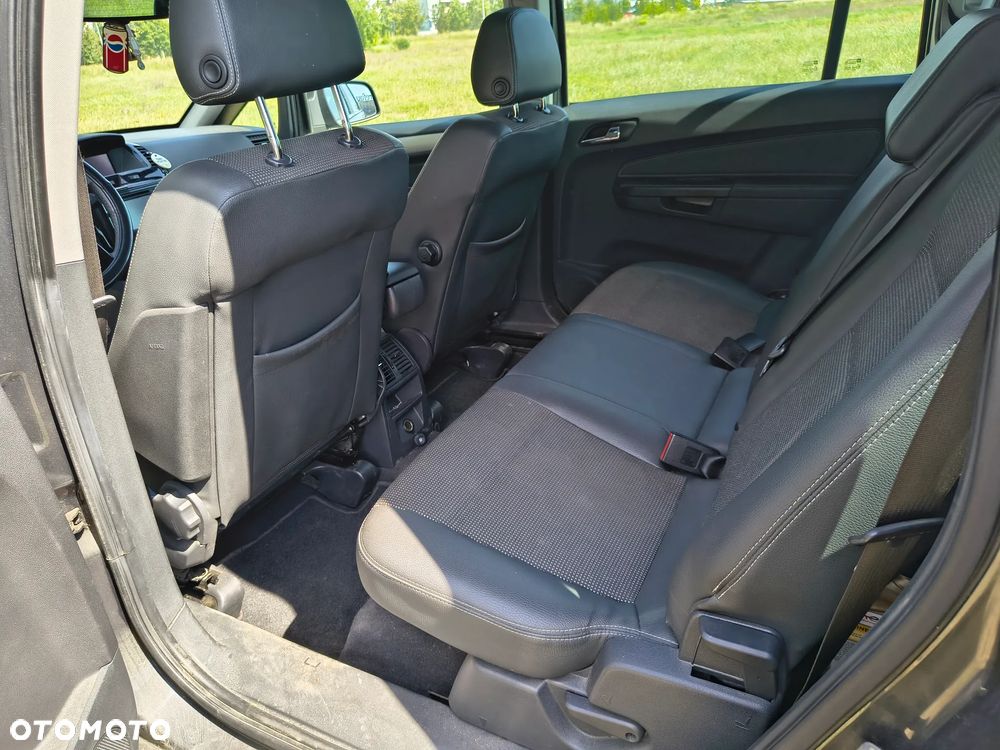 Opel Zafira 1.7 CDTI - 10