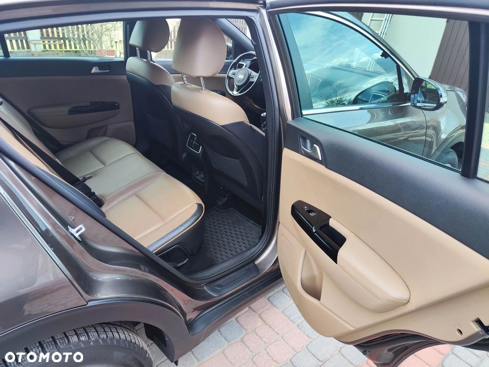 Kia Sportage 1.6 T-GDI Business Line 2WD - 18