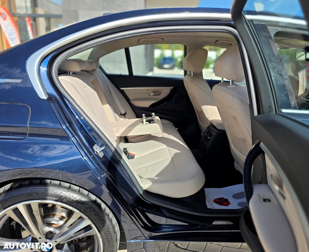 BMW Seria 3 330e iPerformance Sport Line - 28