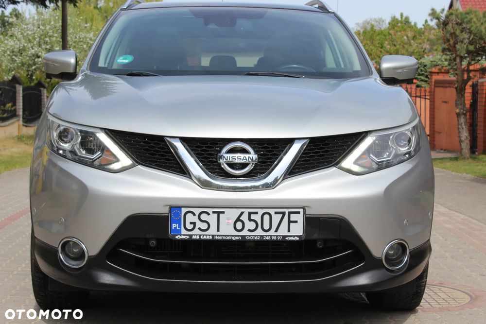 Nissan Qashqai 1.6 DCi Xtronic TEKNA - 1