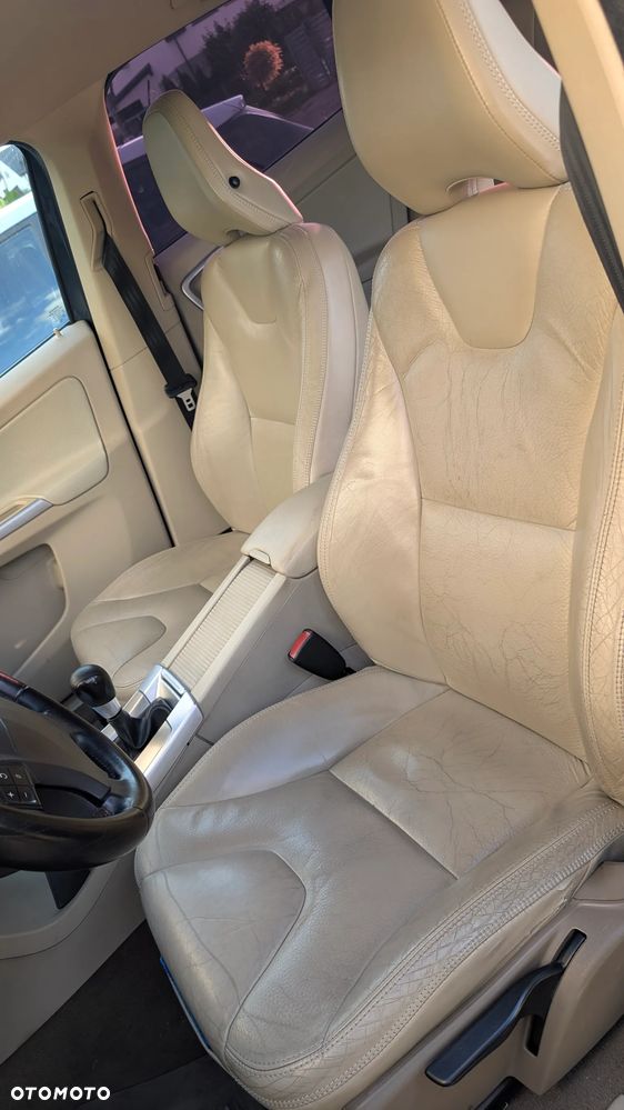 Volvo XC 60 D5 AWD - 10