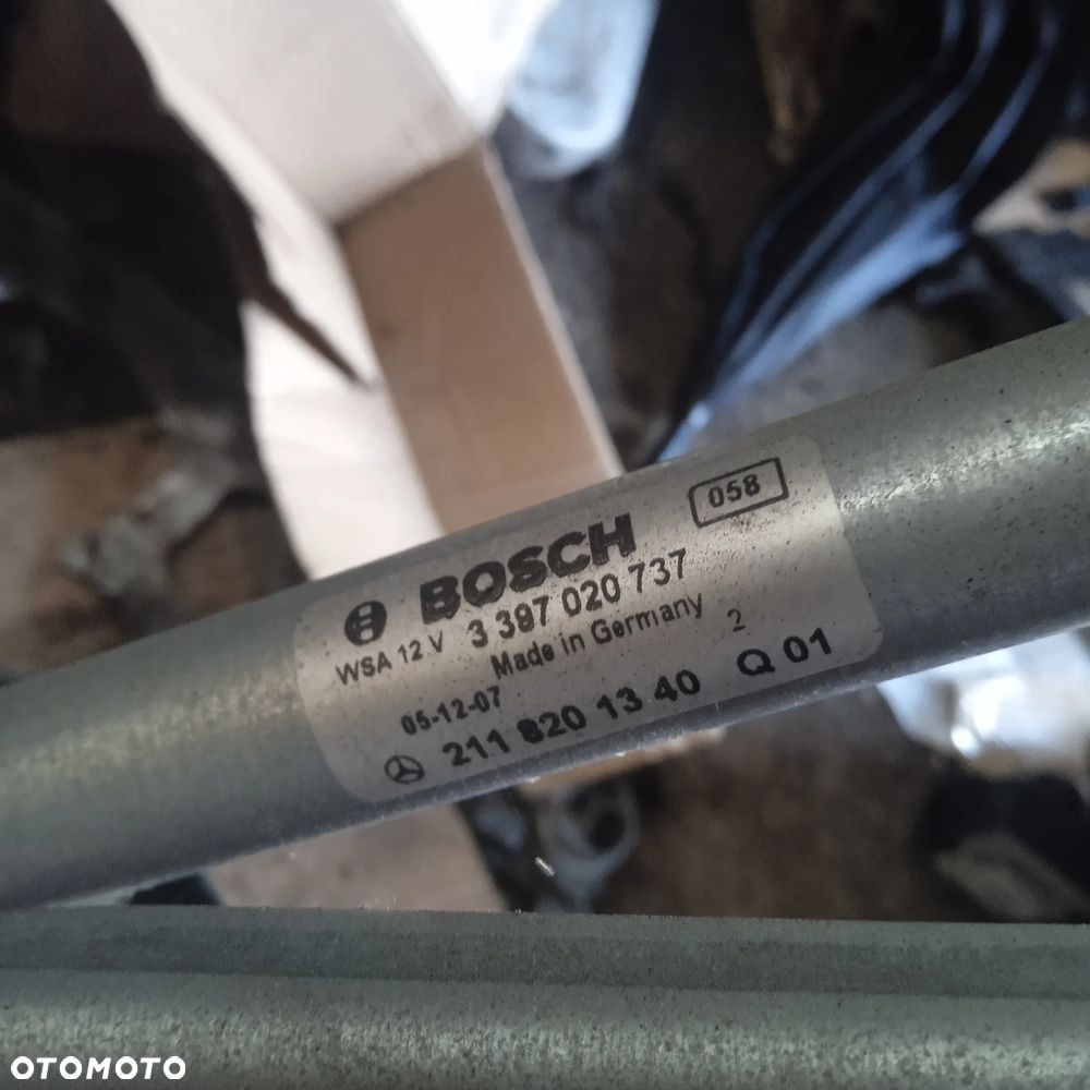 Mechanizm wycieraczek przód W211 A2118204842 - 3