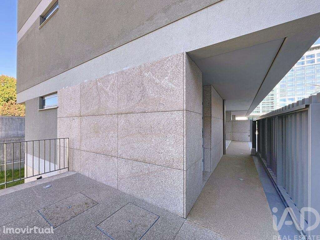 Casa / Villa T3 em Ramalde de 226,00 m2 - Grande imagem: 4/30