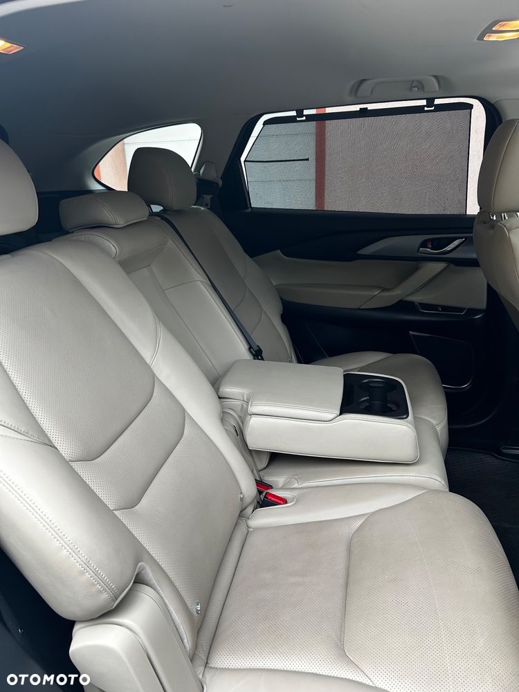 Mazda CX-9 - 15