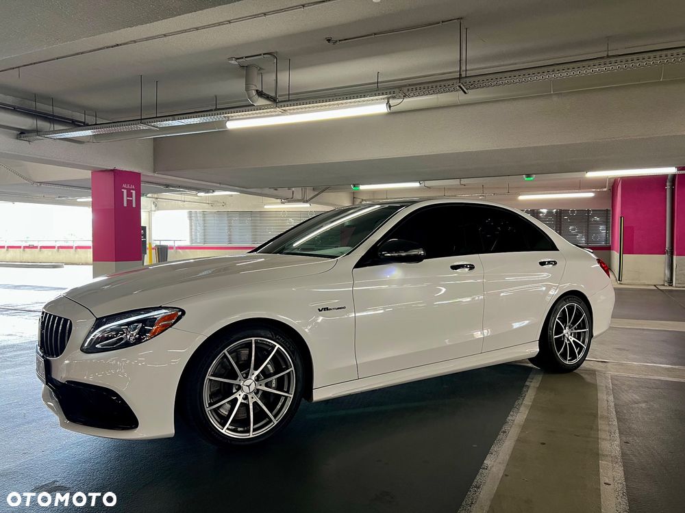 Mercedes-Benz Klasa C AMG 63 AMG Speedshift 7G-MCT - 37