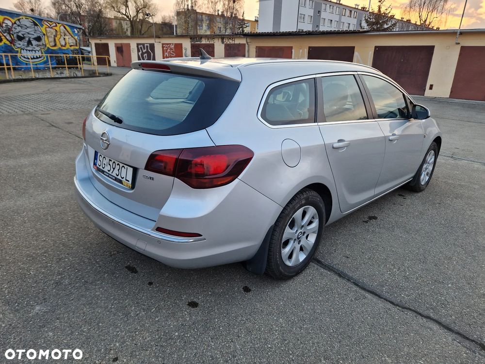 Opel Astra 1.6 CDTI Cosmo - 4
