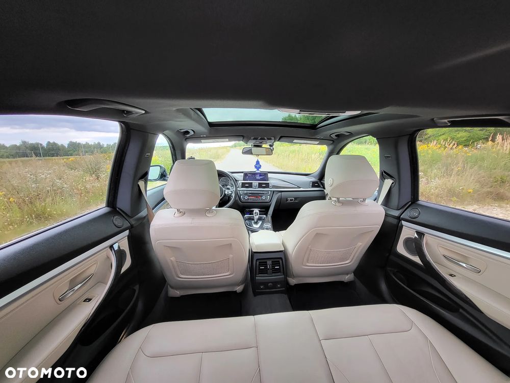 BMW Seria 3 328i Touring xDrive Sport-Aut Luxury Line - 25