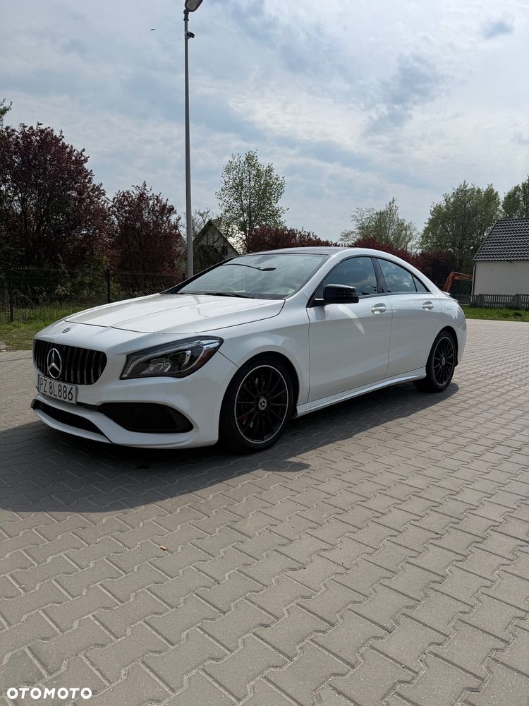 Mercedes-Benz CLA 250 4-Matic AMG Line - 1