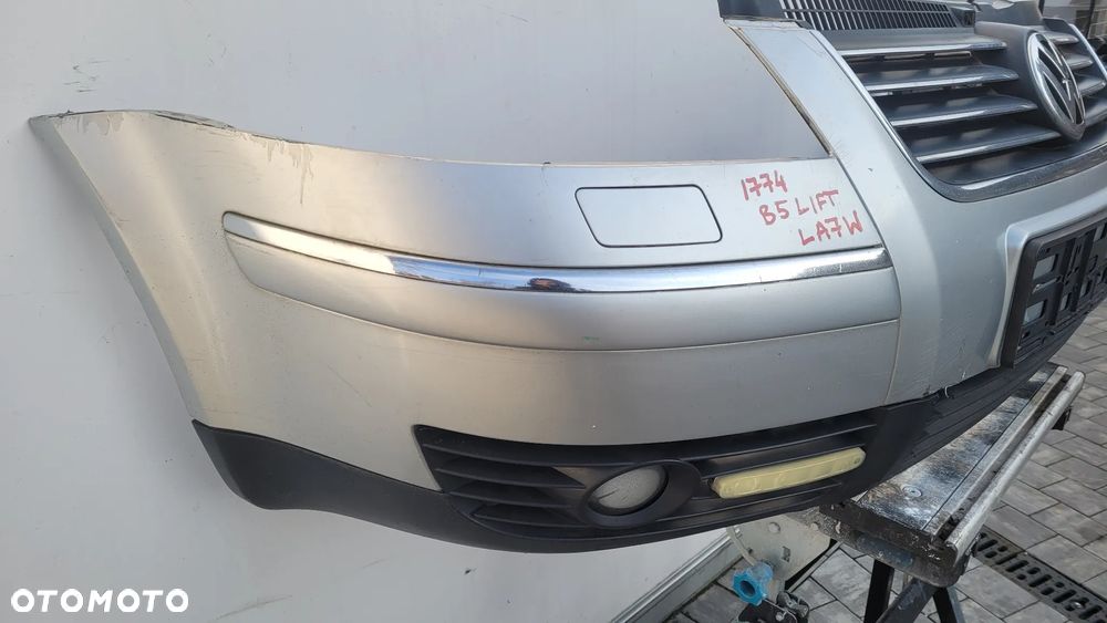 ZDERZAK PRZEDNI PASSAT B5 LIFT SPRYSKIWACZE LA7W - 2