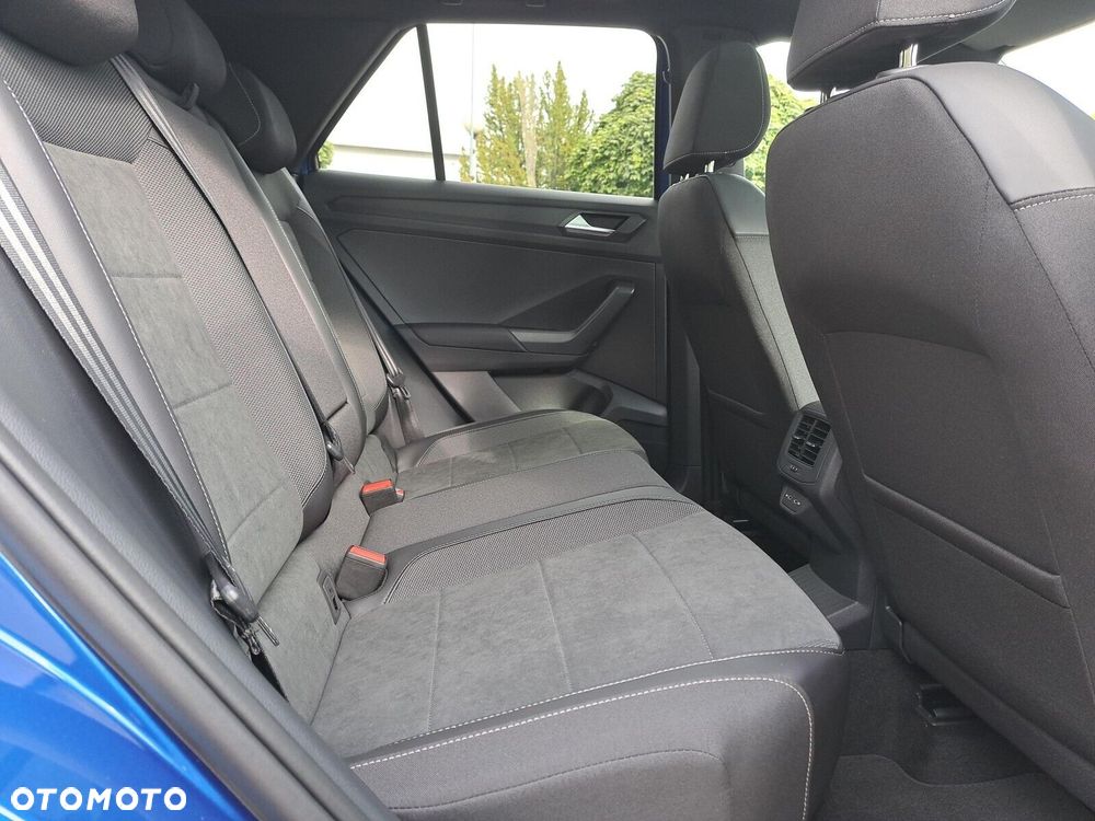 Volkswagen T-Roc - 24